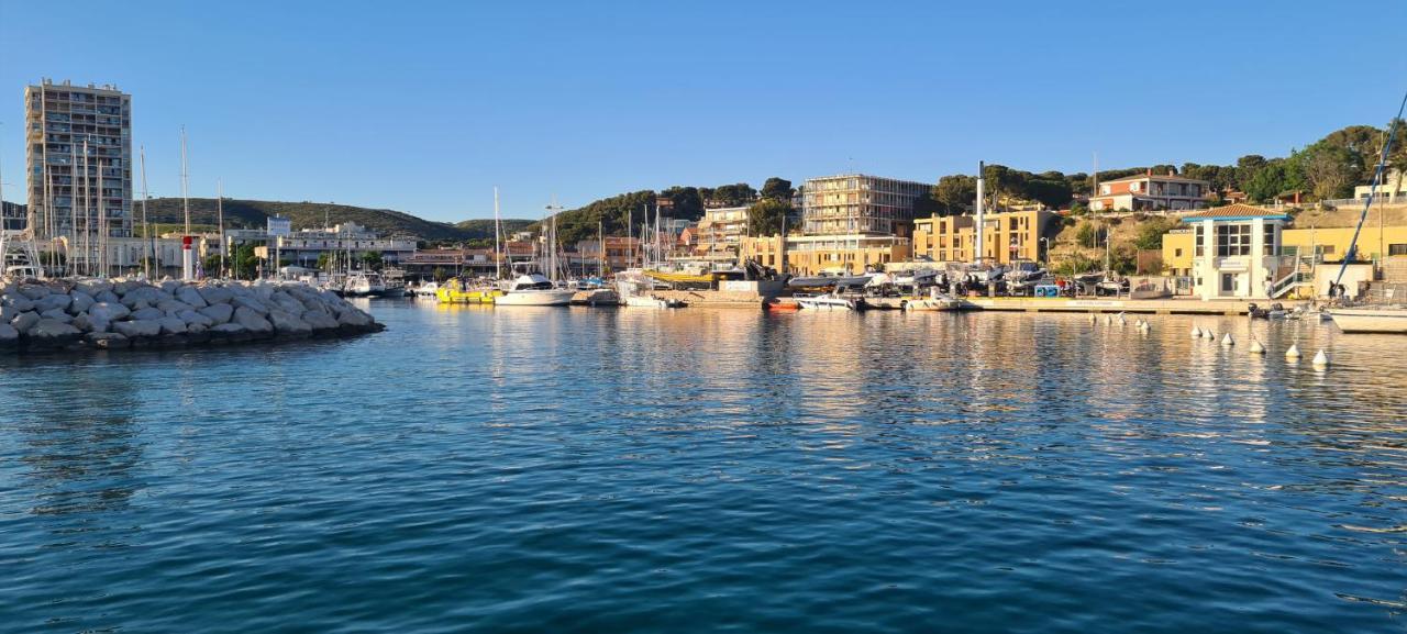 Magnifique Sur Le Port De Le Rouet Apartment Carry-le-Rouet