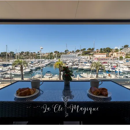 Magnifique Appartement Sur Le Port De Carry Le Rouet Exterior photo